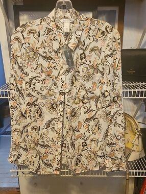 White House Black Market Cream Floral Button-Down Shirt